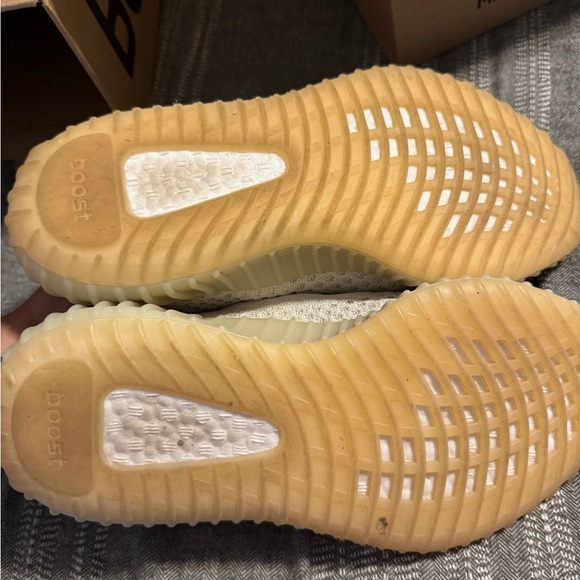 adidas Yeezy Boost 350 V2 Light Sneakers main image 5